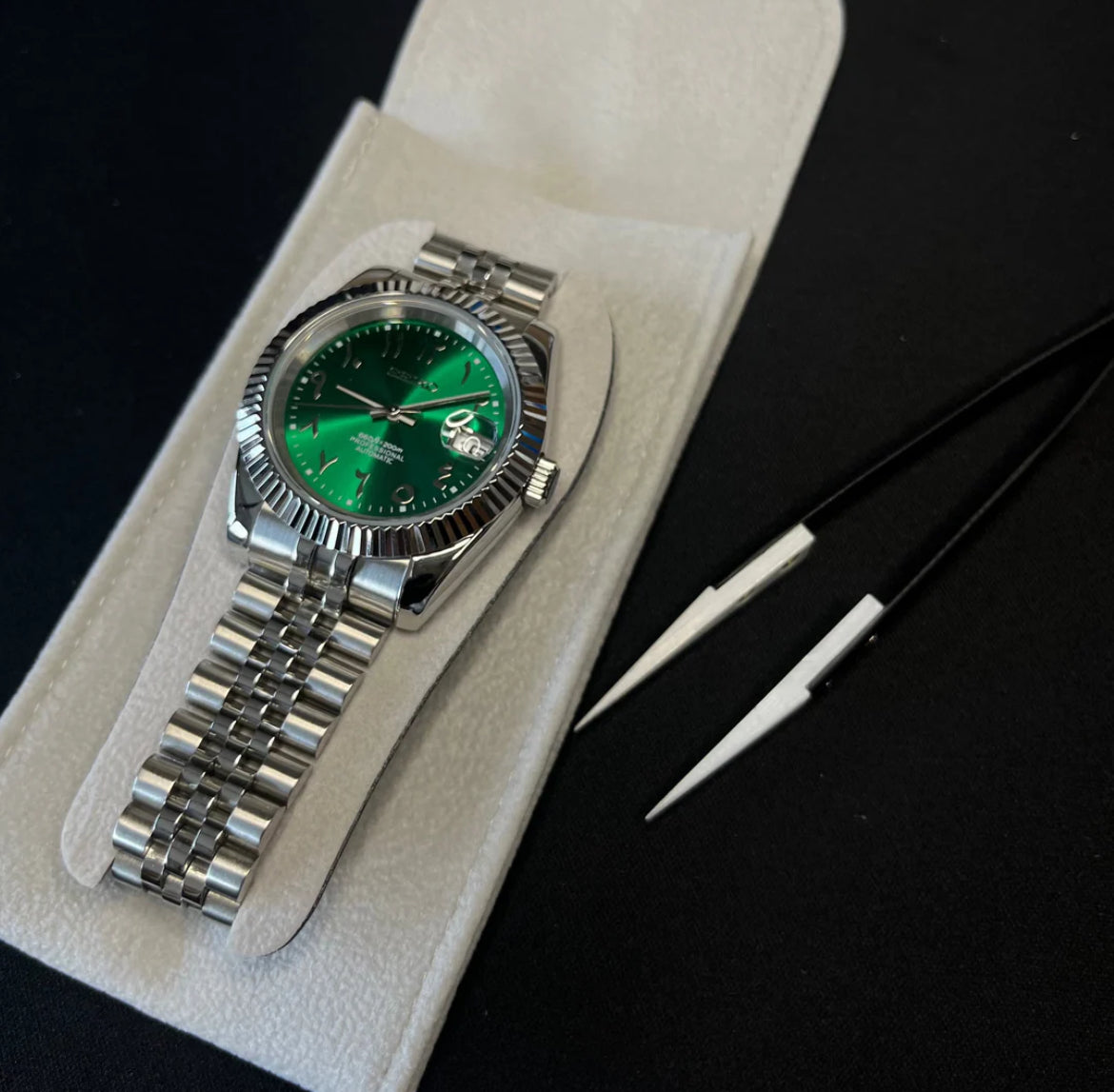 Seiko Arabic dial datejust - Green